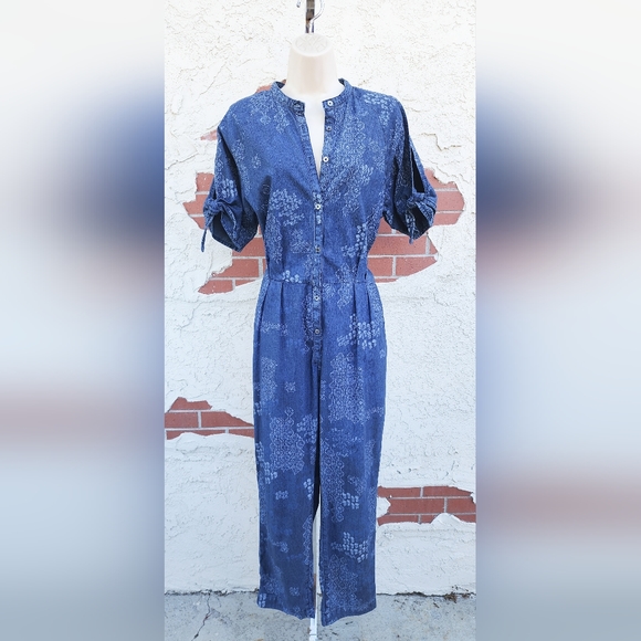 SMALL women FREE PEOPLE short sleeve open shoulder blue Jumpsuit Denim Chambray - Picture 2 of 16